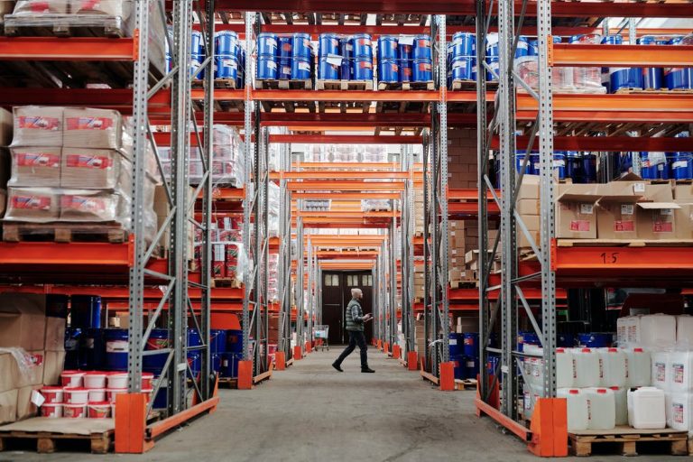 Streamlining and Scaling Up Warehouse Efficiency and Accuracy with a WMS